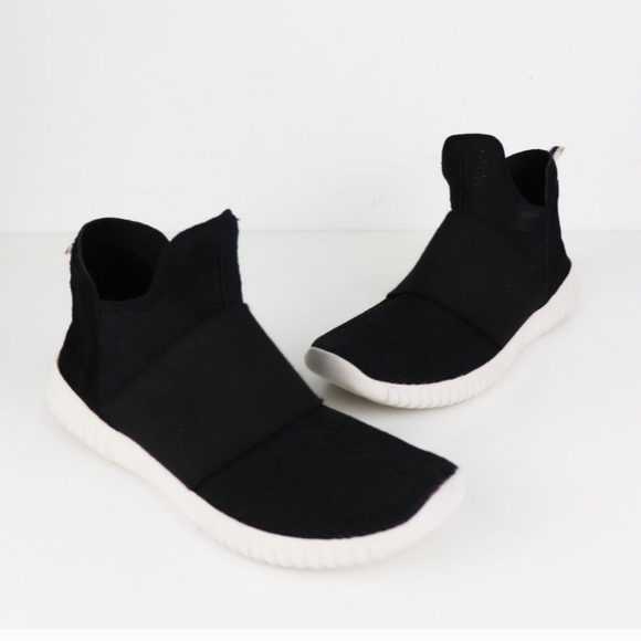 ED Ellen Degeneres Hachiro Pull-on Sneaker Black - Picture 3 of 6